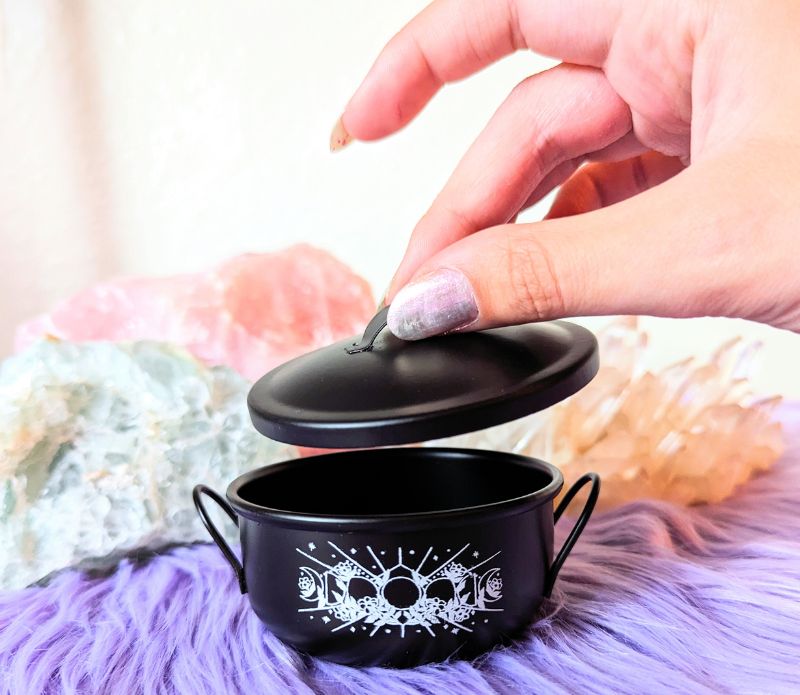 Black Mystic cauldron with open lid