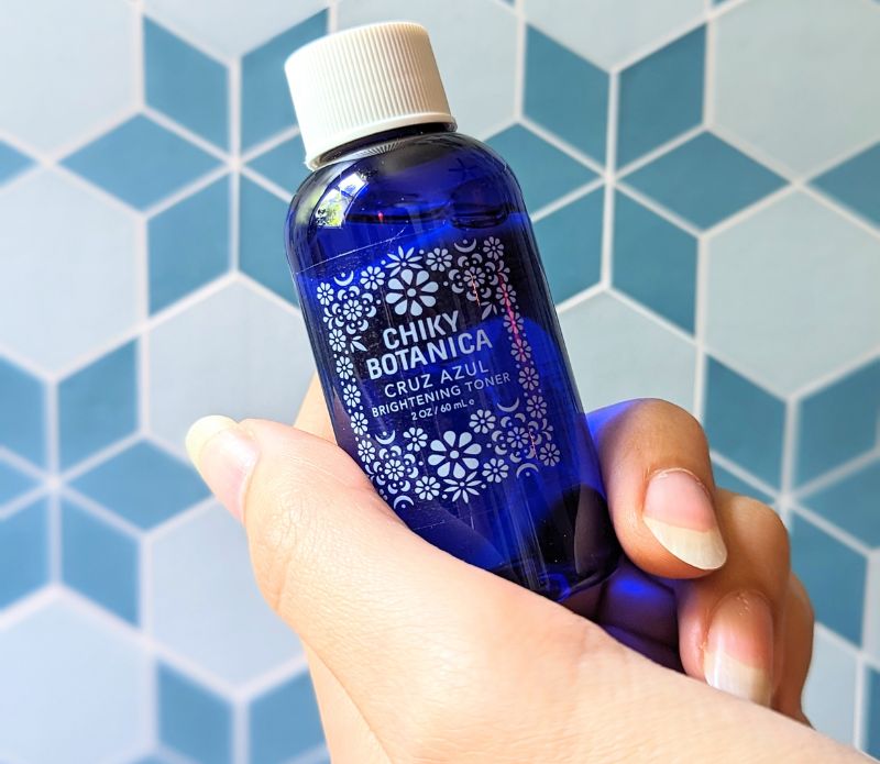 Refresh and hydrate your skin with the Cruz Azul Brightening Toner. Infused with lavender, eucalyptus, and butterfly pea blossoms, this vegan toner balances tone and reduces redness for a radiant glow. Available at Goddess Provisions.