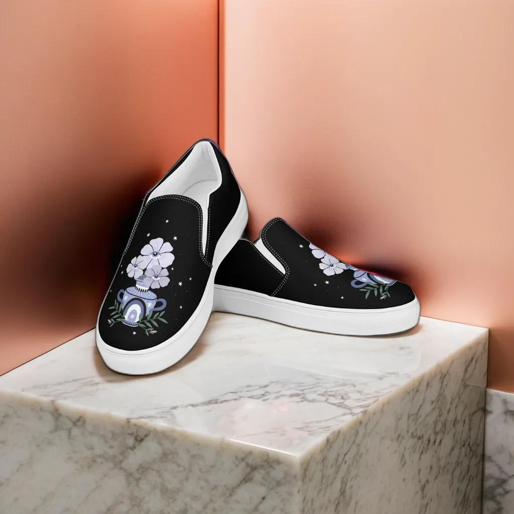 Third Eye Flower Vase Slip-on Shoes